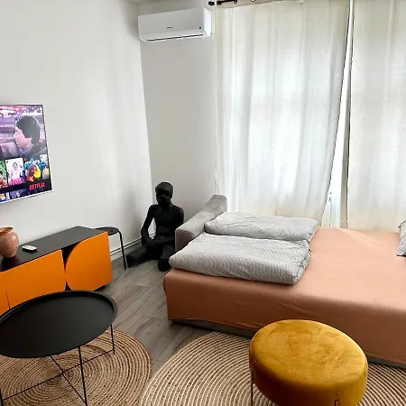 With Terrace & Free Parking Appartement *