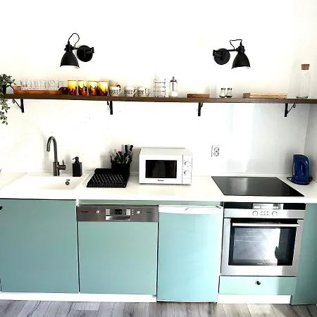 Stylish Apartment, Free Parking & Wifi Appartement *