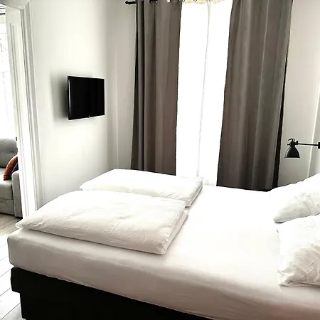 With Terrace & Free Parking Apartman *